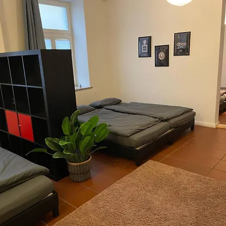 Апартаменты Spacious Flat In The Centre Мюнхен