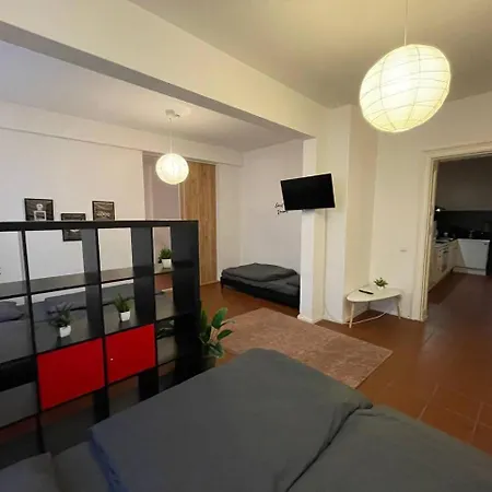 Spacious Flat In The Centre Munich